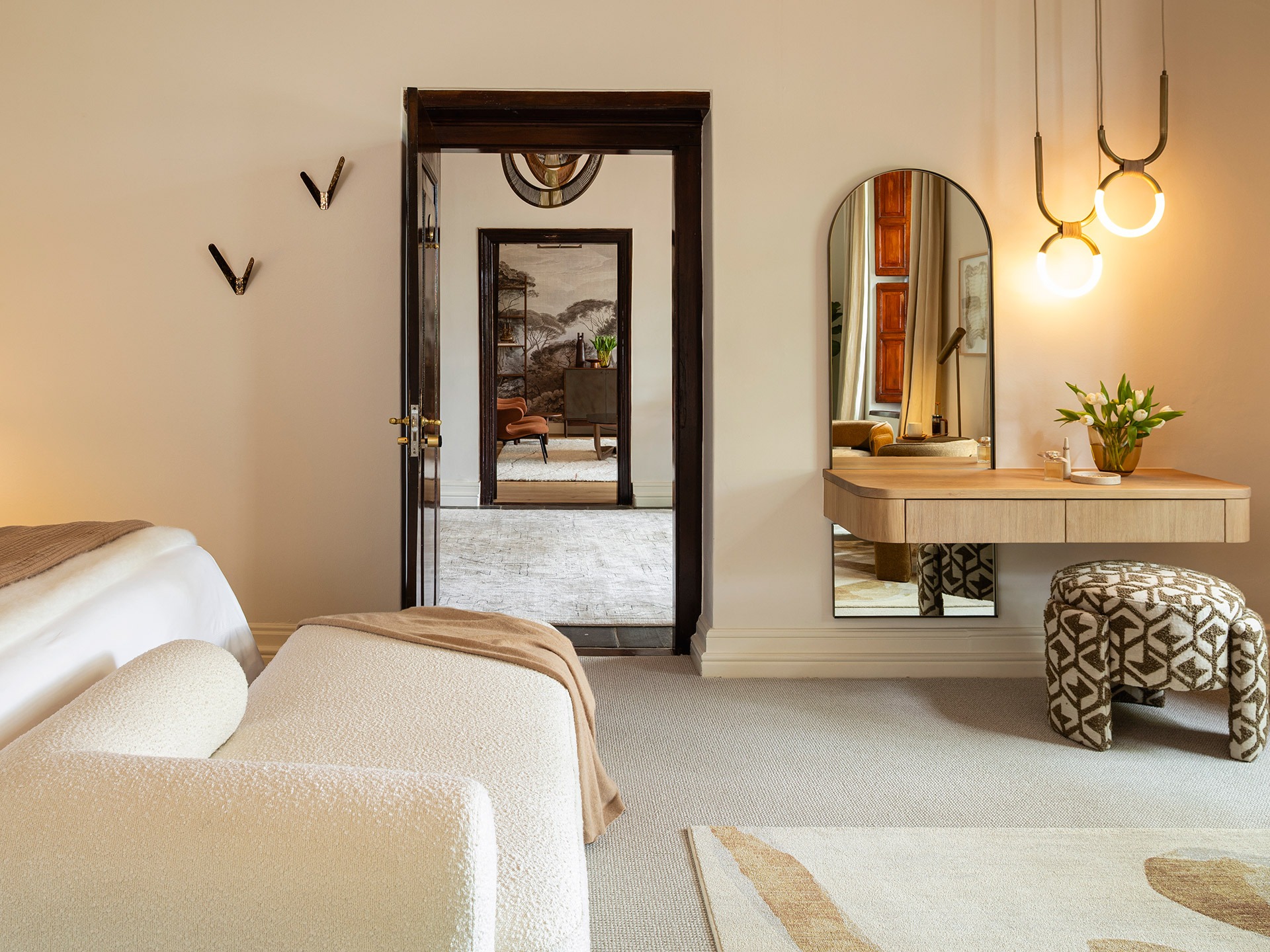 Manor-House-One-Bedroom-Suite-Bedroom-&-Lounge-View