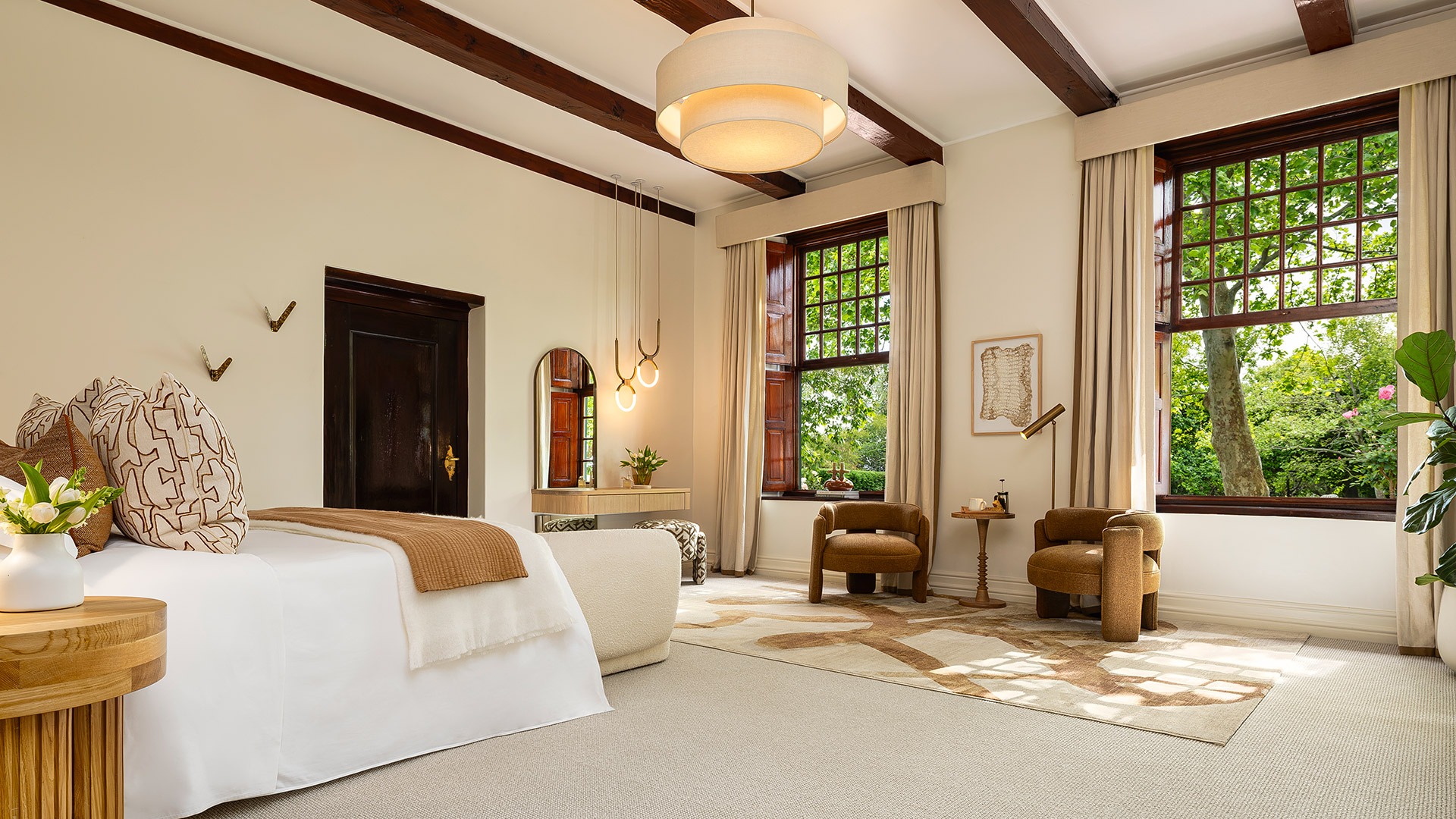 Manor-House-One-Bedroom-Suite-Bedroom